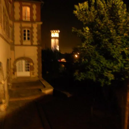 D'hotes Sophie Cite Des Peintres Frühstückspension