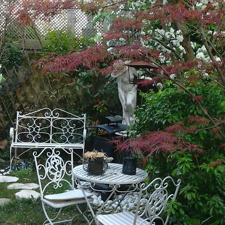 D'hotes Sophie Cité Des Peintres Honfleur