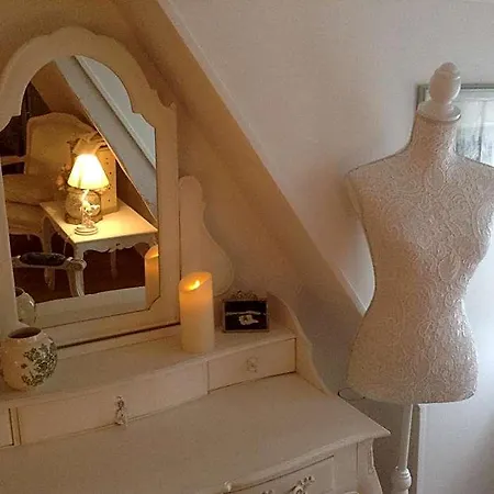 D'hotes Sophie Cite Des Peintres 3* Honfleur