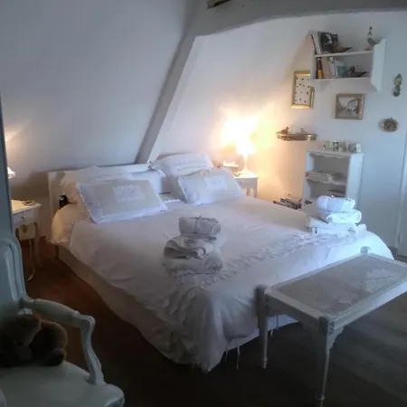D'hotes Sophie Cite Des Peintres Frühstückspension 3*