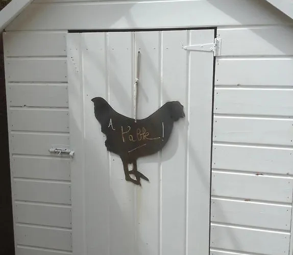 D'hotes Sophie Cite Des Peintres Bed & Breakfast 3*